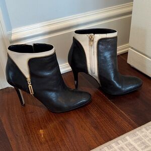Banana Republic Black and Cream Heeled Boots